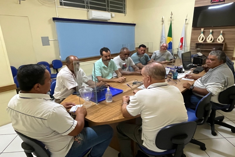 Diretoria do Sintiapp se reúne e avalia preparativos para o 25º Torneio de Futebol